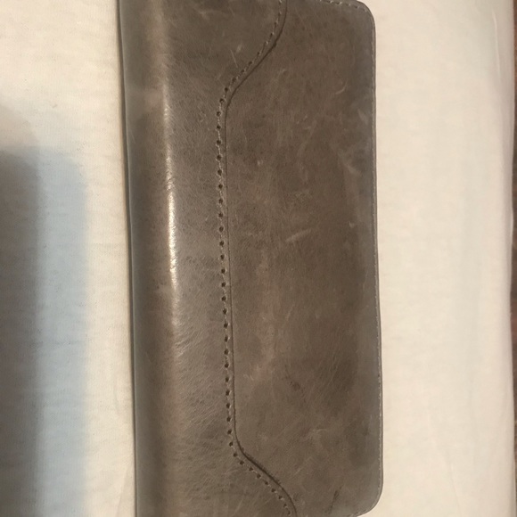 Frye Handbags - Frye Melissa Leather Zip Wallet